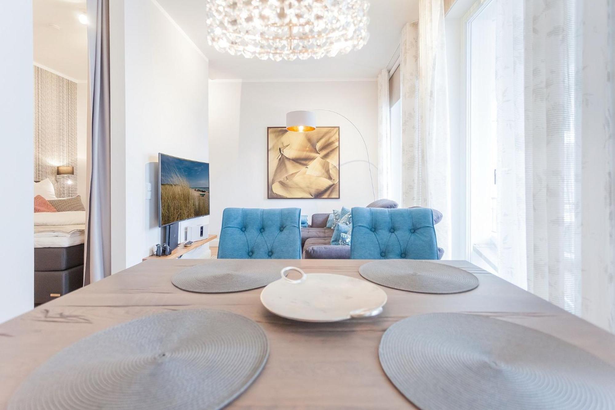 First White Pearl Apartment Sellin  Exterior photo